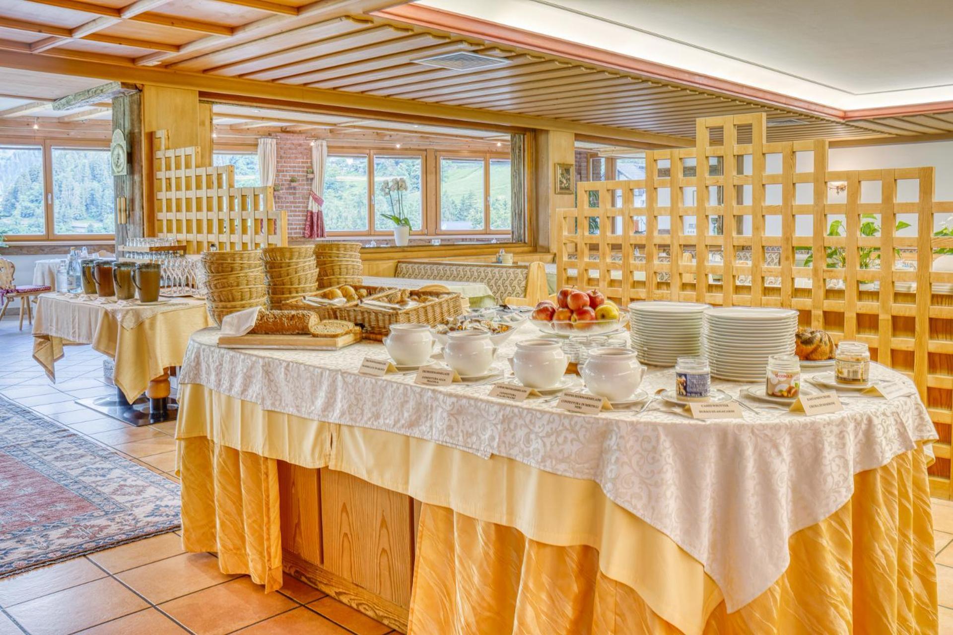Das Bergland - Vital & Activity San Leonardo in Passiria Bagian luar foto